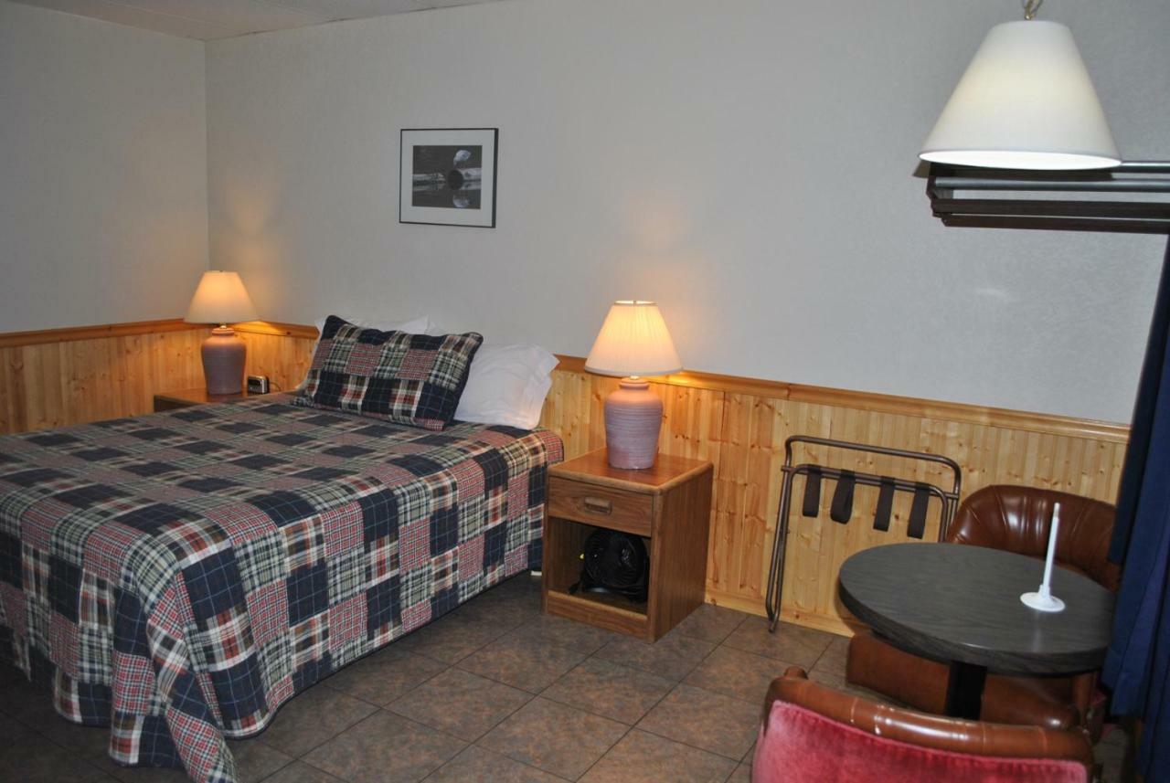 Aspen Inn Fort Klamath Kültér fotó