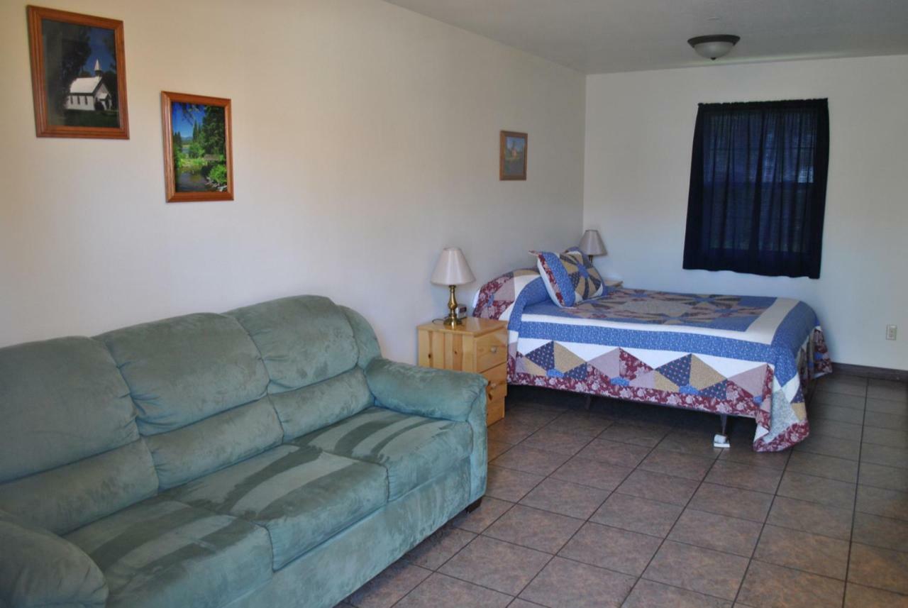 Aspen Inn Fort Klamath Kültér fotó