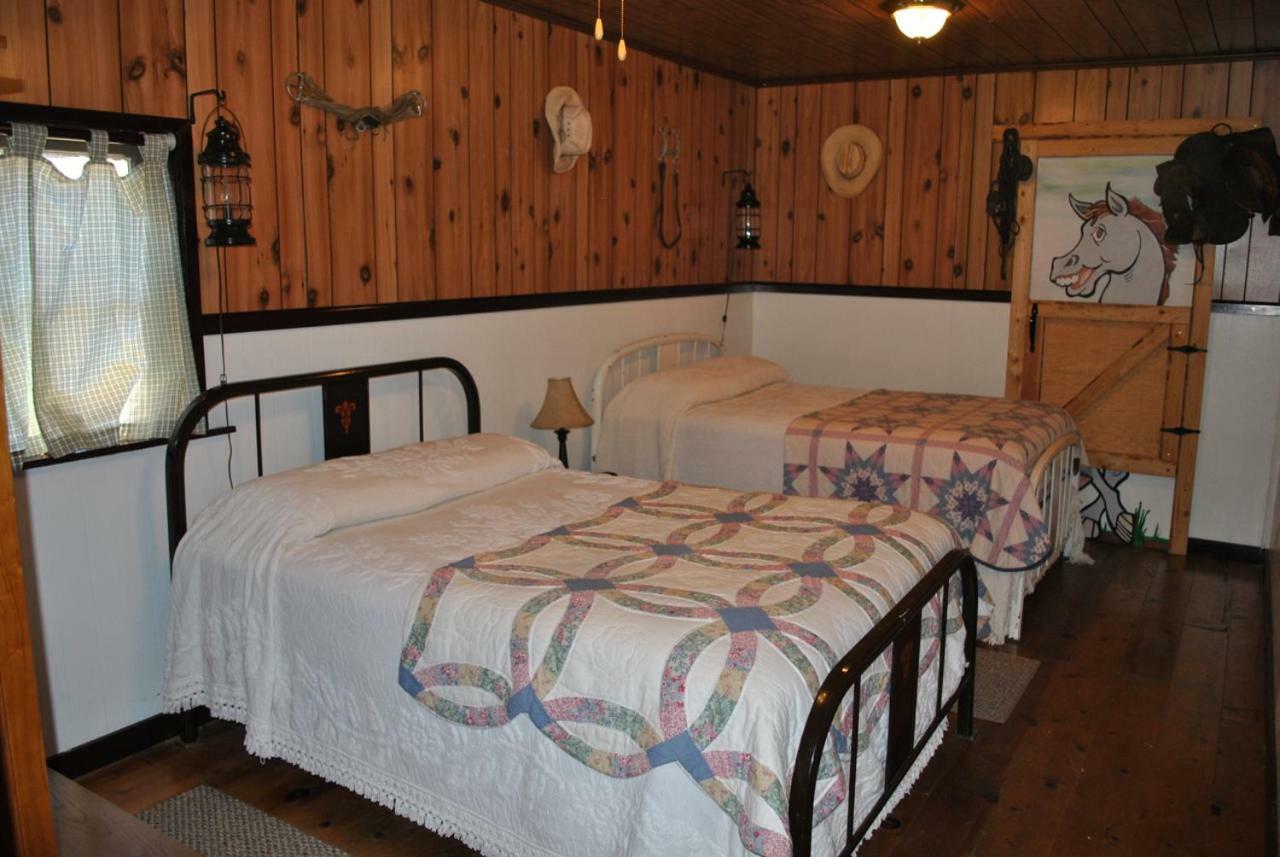 Aspen Inn Fort Klamath Kültér fotó