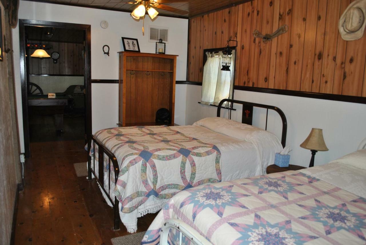 Aspen Inn Fort Klamath Kültér fotó